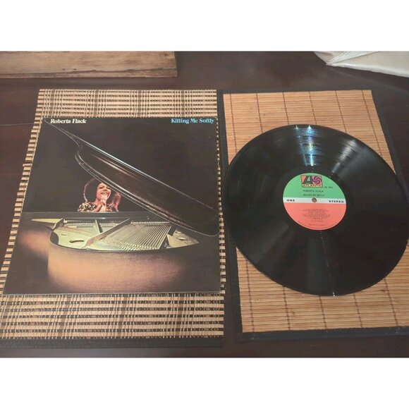 Roberta Flack LP Killing Me Softly - Picture 1 of 3
